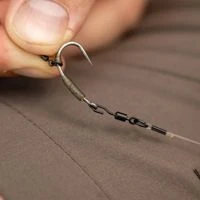 Avid Carp Outline Ronnie Swivels